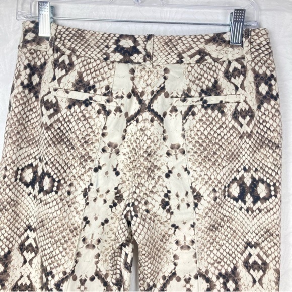 Worthington Womens Modern Fit Sz 4 Cream Mid Rise Snakeskin Print Pants/Trousers - Picture 3 of 6